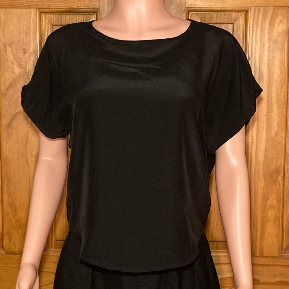 EUC Separate Issue Vintage 80s Lightweight Short Sleeve Top Black Size S Small